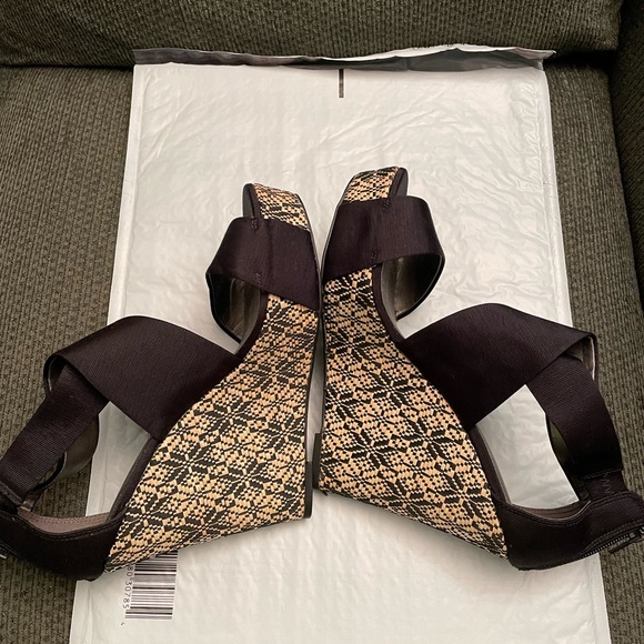 Audrey Brooke Wedge Sandals - Picture 5 of 8